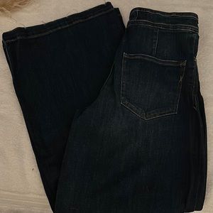 Express Super High Rise Wide Leg Jeans - Size 4